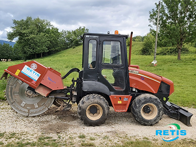 Trancheuse de sol à roue Ditch Witch RT55